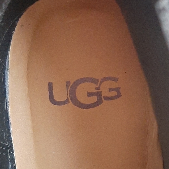 Ugg black leather boots - Picture 6 of 10
